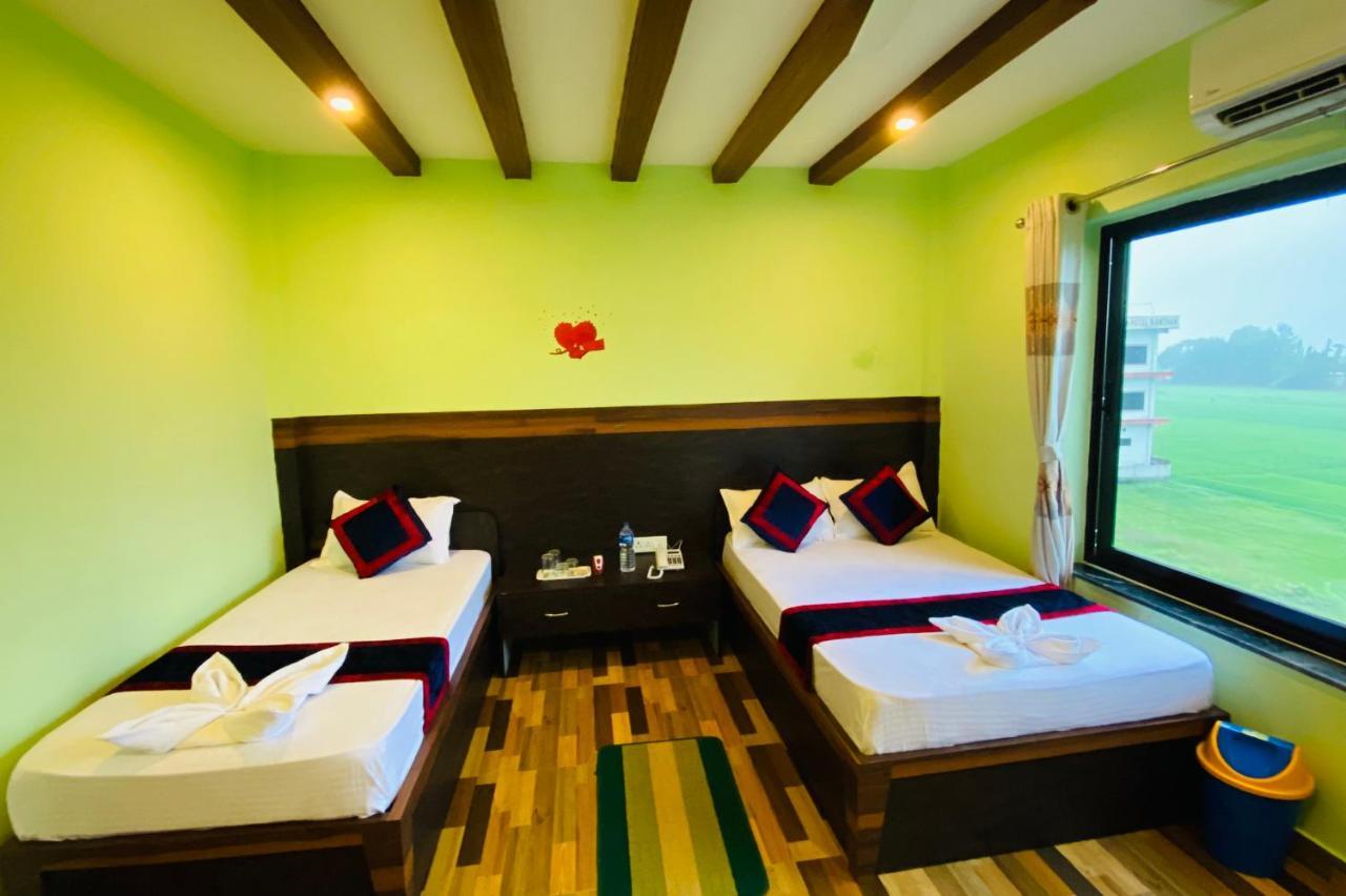 The Lumbini Hotel Екстер'єр фото